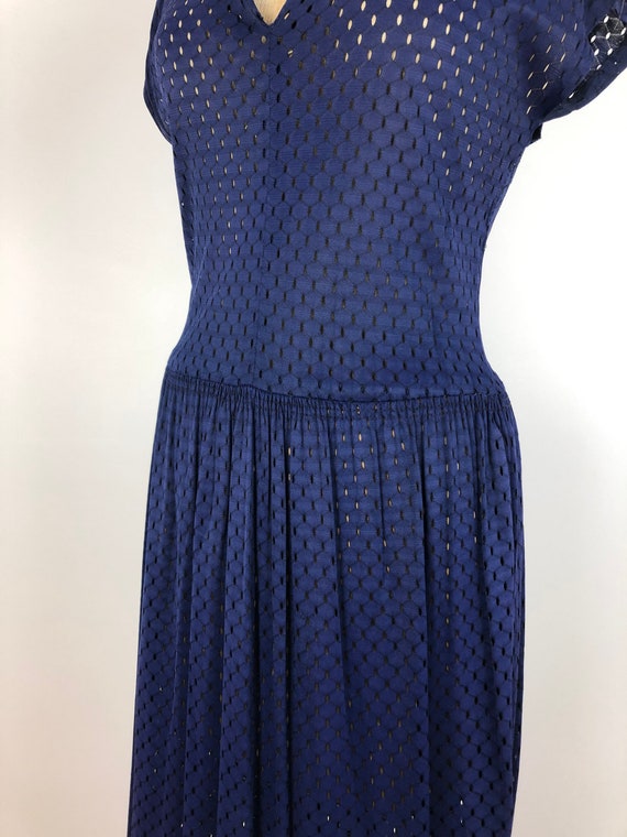 1940s Navy Blue Mesh Cap Sleeve Dress M - image 5