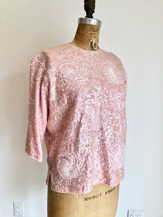 LOVELY 1960s Pink Sequin Pullover Sweater M