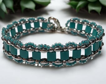 Garden Fence Seed Bead Bracelet