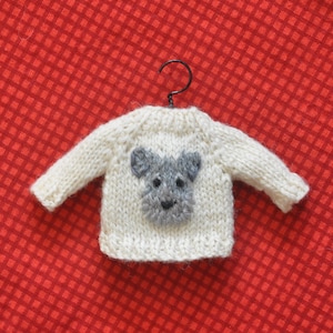 Ornamento per maglione lavorato a mano Schnauzer Orecchie naturali Orecchie Schnauzer piegate