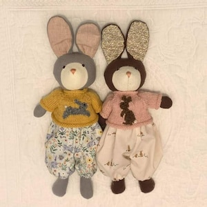 Conjuntos de suéteres de aldeano para muñecas o animales de 35 cm (14"). Conjuntos de juguetes hechos a mano (muñeca no incluida). imagen 1