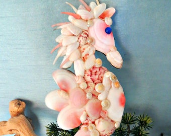 Pink shell seahorse wall ornament_beach decor