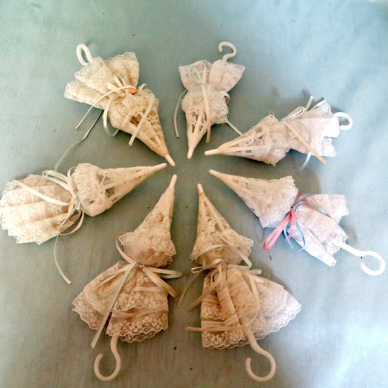 Vintage Wedding supplies/_6 pieces vintage lace parasol favors/_SHIPS FREE