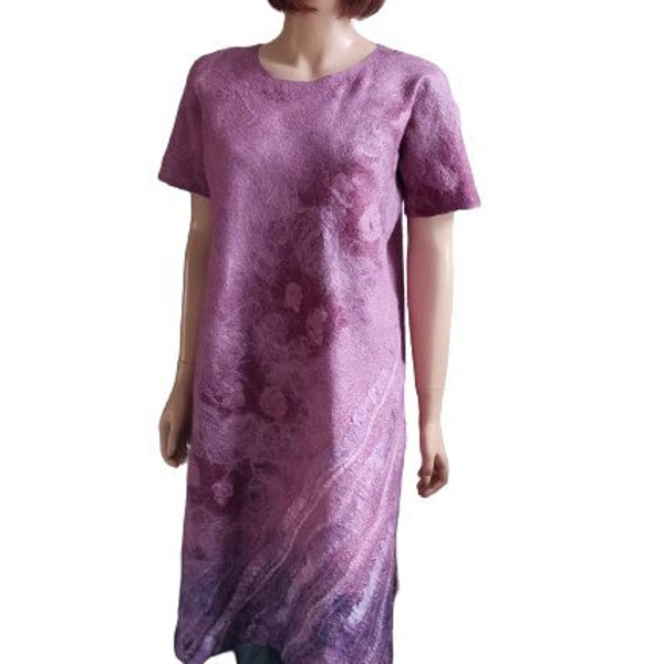 Unique artisanale Robe  de chic nuno feutre  fushia  en laine merinos  feutrée et  en soie  Robe de fete art   exclusive travail a la main