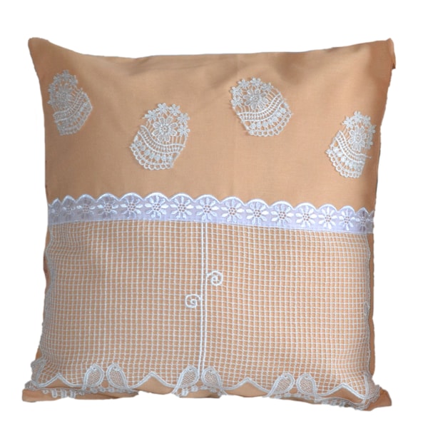 Housse Déco Coussin shabby chic en  lin et dentelles , décore en dentelles  ancienne