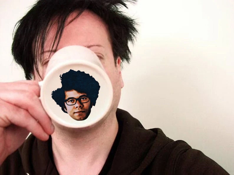 The IT Crowd Mug/Cup Maurice Moss Richard Ayoade Face Geek Nerd Microwave and DISHWASHER SAFE image 1