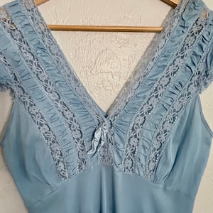 Twinkle Twinkle Periwinkle Blue Vintage Nightie - 60s Vintage Nightgown