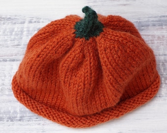 Gorro de calabaza tejido para bebé