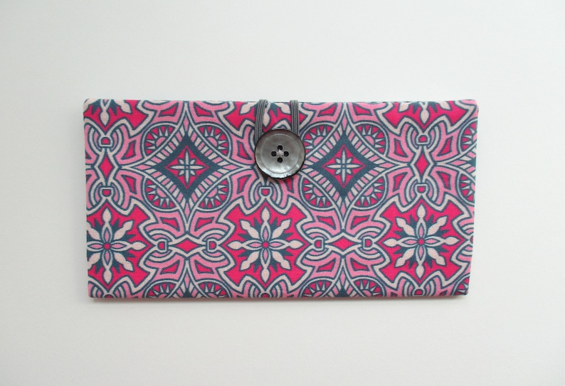 pink /& dark gray ornate design Checkbook Cover in magenta