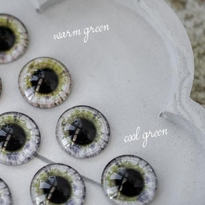 12mm or 13mm Pullip glass eyechips - green eyechips