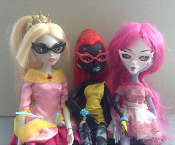 Ever After High collection  Monster high dolls, Ever after dolls