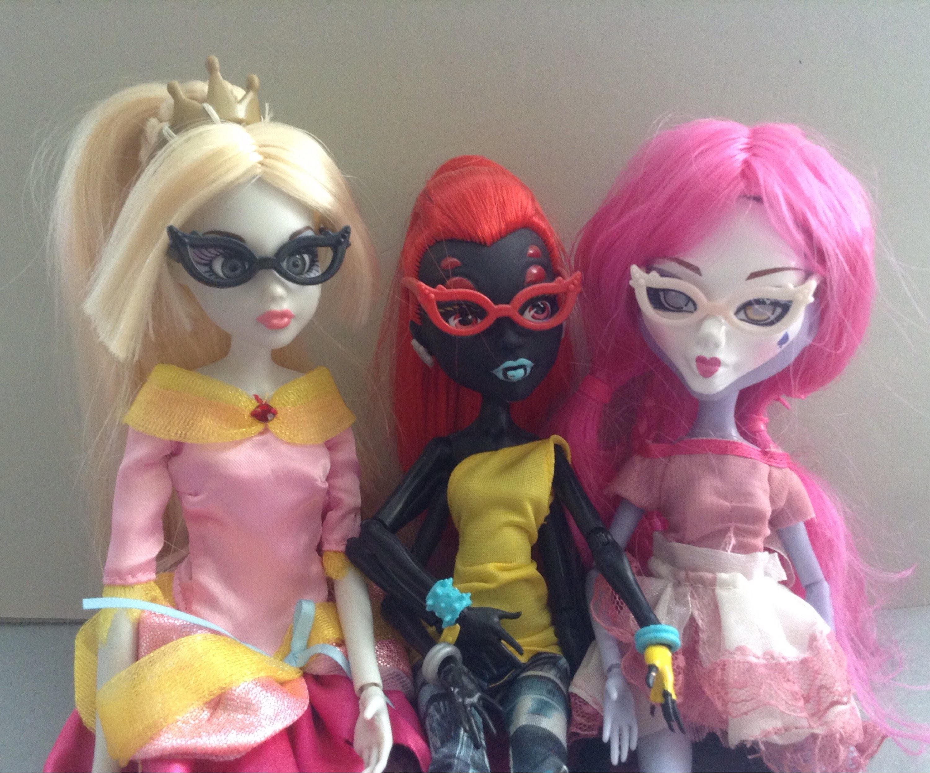 Monster high little sister body best sale