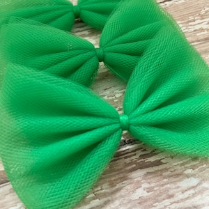 Green Tulle Hair Bow: 4&quot; Alligator Clip Bow