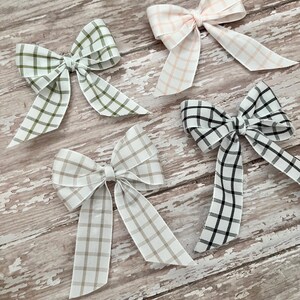 Plaid Hair Bow Clip: Classic Grosgrain Ribbon Bow - 3 Inch