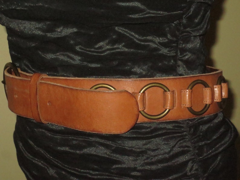 Woman/'s Vintage Cognac Tan Leather Belt Brass Antiqued Buckle and Ring Appliques