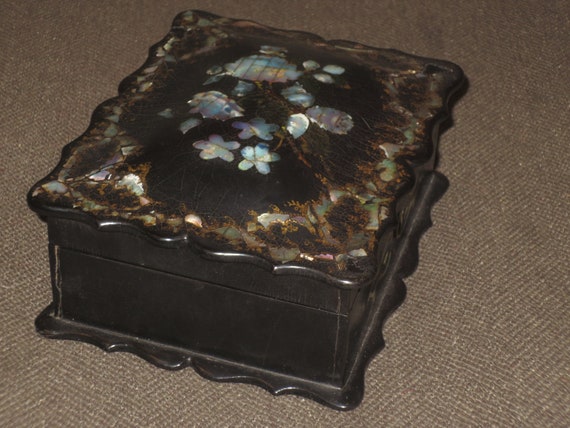 Antique Mid 18's Paper Mache Dresser Box Jewelry … - image 3