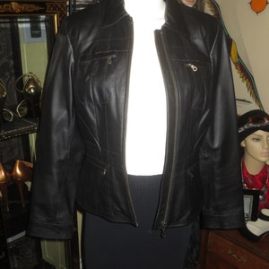 Veste en cuir souple noire petite taille pour femmes