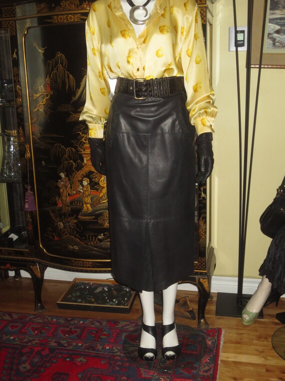 Leather pencil skirt with pockets store