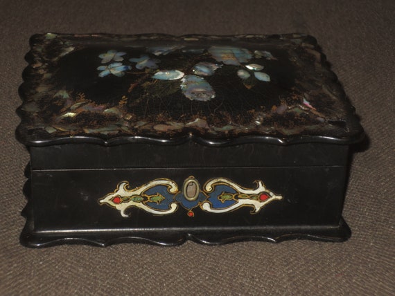 Antique Mid 18's Paper Mache Dresser Box Jewelry … - image 2