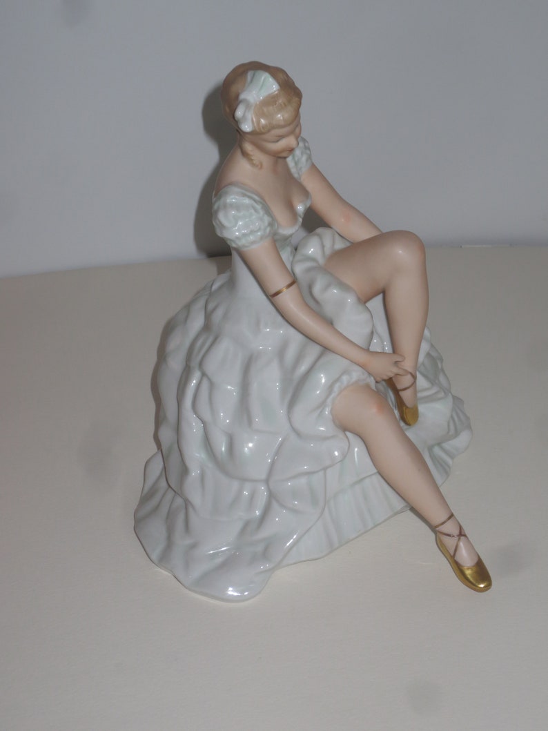 Vintage Wallendorf Porcelain Figurine of Ballerina in a Sitting Position lacing her shoes, German Porcelain Figurine image 3