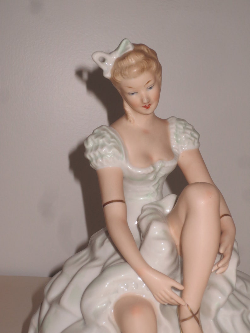 Vintage Wallendorf Porcelain Figurine of Ballerina in a Sitting Position lacing her shoes, German Porcelain Figurine image 5