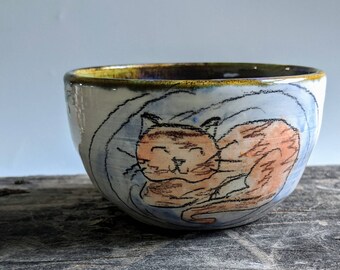 Cute ceramic kitty ring dish, whimsical pet buddy jewelry storage, white pottery trinket dish, happy cat friend ice cream prep bowl