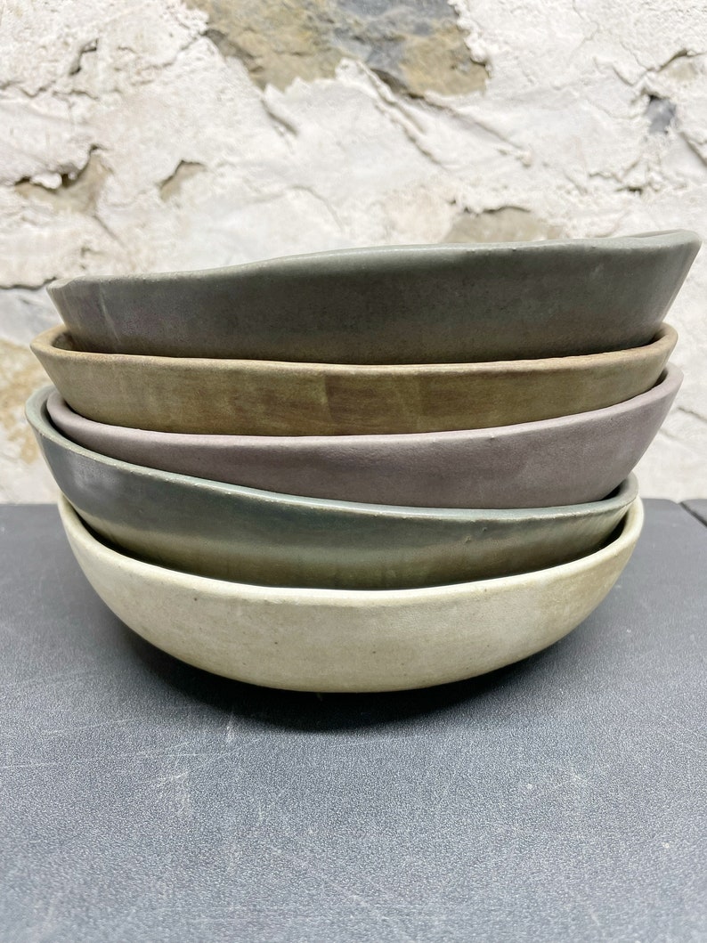 Pottery Meal Bowl. Large Pasta, Ramen, Salad, Soup, Popcorn Bowl. READY TO SHIP. Matte Glazed Ceramics. Handcrafted Stoneware image 2