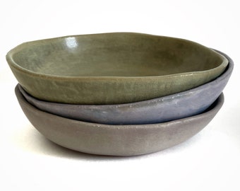 Ceramic Meal Bowl. Large Pasta, Salad, Soup, Popcorn Bowl. Handcrafted Cermic Stoneware. MADE TO ORDER. Multiple Colors. Matte Glazed