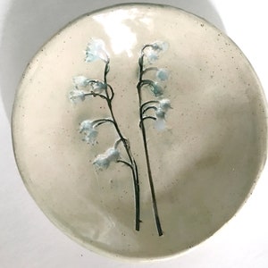 Lily of The Valley Ceramic Soap Dish. Spoon Rest. Symbol of Purity & Happiness. Botanical Pottery. Floral Decor. Jewelry Dish. Small Plate.