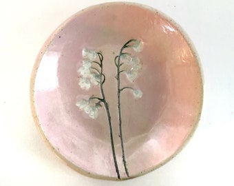 Lily of The Valley Ceramic Soap Dish. Spoon Rest. Symbol of Purity & Happiness. Botanical Pottery. Pink Decor. Jewelry Dish. Small Plate.