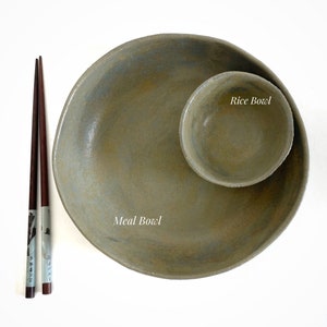 Pottery Meal Bowl. Large Pasta, Ramen, Salad, Soup, Popcorn Bowl. READY TO SHIP. Matte Glazed Ceramics. Handcrafted Stoneware image 6