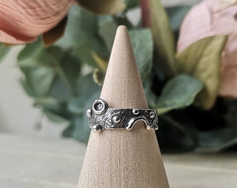 Handmade silver ring with Gustav Klimt inspired texture for women