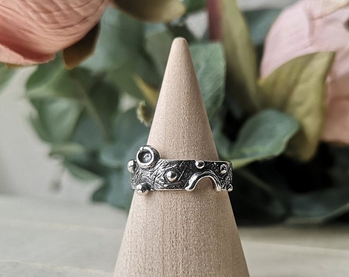 Handmade silver ring with Gustav Klimt inspired texture for women, silver ring for women, artisanal jewellery