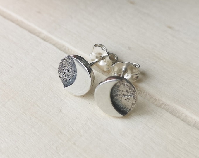 Moon earrings in sterling silver