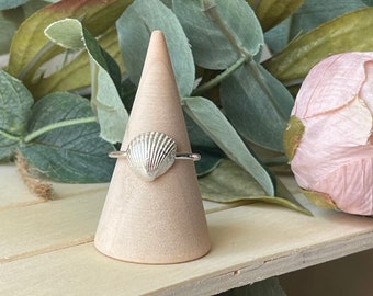 Handmade shell ring in sterling SILVER for women and girls, delicate ring for women, unique original jewelry, solid silver