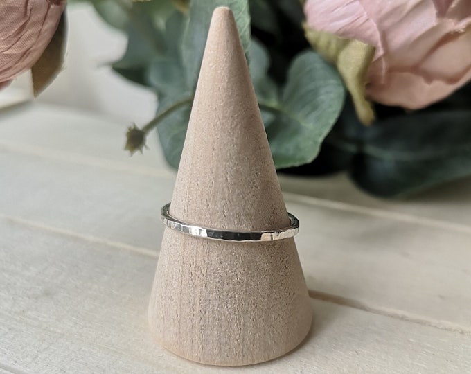 925 Silver Textured Hammered Thin Ring Stackable For Women, delicate ring, shiny ring, minimalist ring