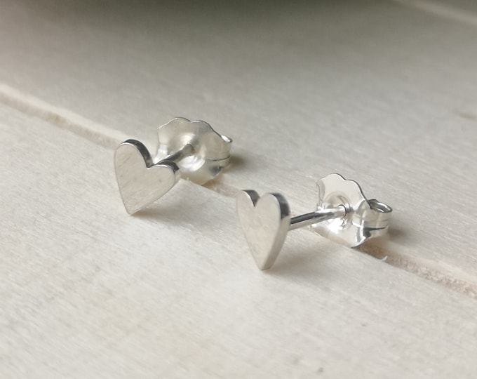 Heart shaped sterling silver earring