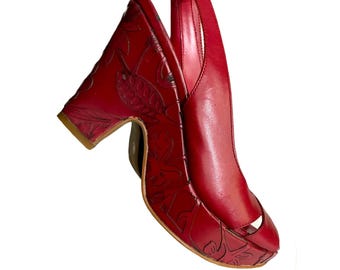 Gianni Bini burgundy red genuine leather floral platform slingback sandals / Rockabilly animal print heels size 6M / made in Brazil