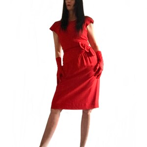 US size 8 vintage 1980s does 1940s red wiggle dress / 40s style Rockabilly cocktail pinup pencil bow dress