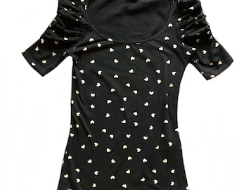 1990s Heart Print Top: Black & White Stretch T-Shirt, Puffed Sleeves
