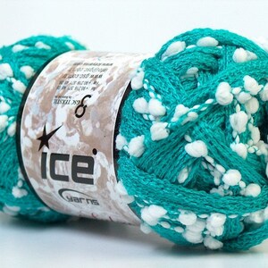 Knitting ruffle yarn green, 1 skein 100 gr, supply knit Salsa scarf yarn, pattern is sent to the instruction