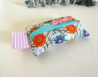 Bunte Taschentüchertasche TATÜTA aus Baumwollstoff von DerLilly - stylische und praktische Täschlein für Damen mit Blumen Muster