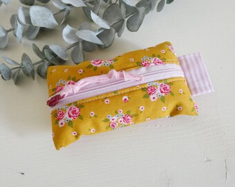 sewn handkerchief bag Tatüta made of cotton fabric - stylish and practical bag for women with roses on gold stylish gift