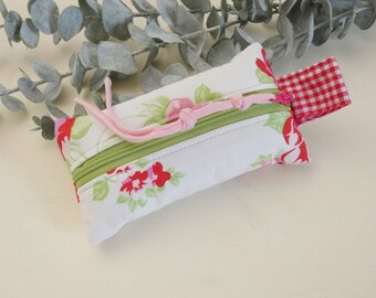 Colorful handkerchief bags or tatütas made of cotton fabric - stylish, practical bag for women, stylish gift, flowers, roses