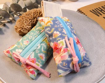 Tissue pouch / tissue box / fabric bag / handkerchief holder / small fabric bag / pouch / flowers / spring flowers / gift / bag