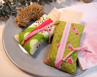 Tissue pouch / Tissue bag / Fabric bag / Tissue case / Small fabric bag / Pouch / Gift / Roses / Green & red / Gift