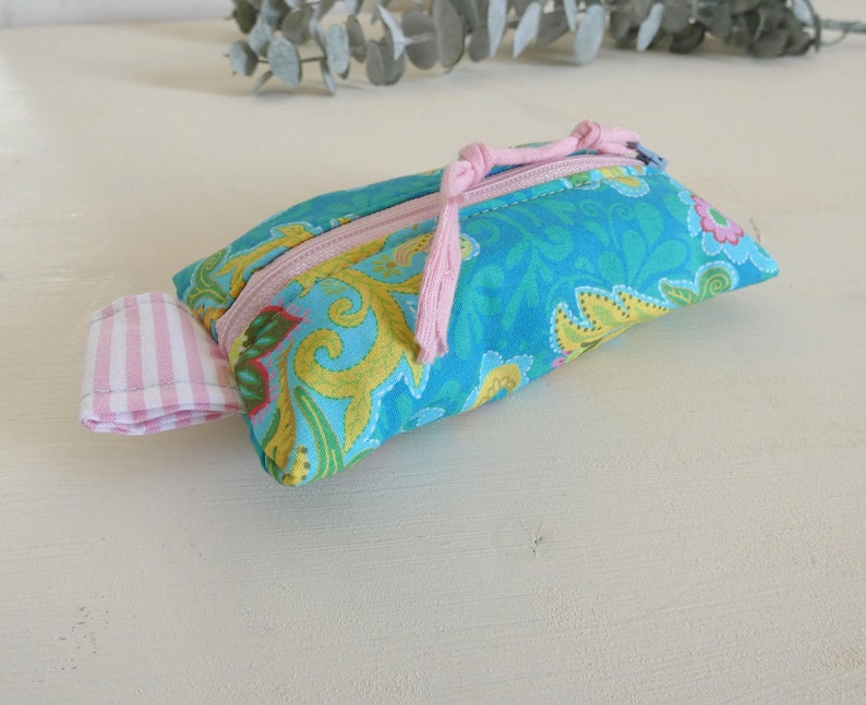 Bunte Taschentüchertasche TATÜTA aus Baumwollstoff von DerLilly stylische und praktische Täschlein für Damen mit Paradiesblumen Ornamente Bild 1