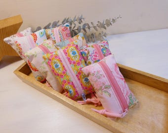 Tissue pouch / tissue bag / fabric bag / handkerchief holder / small fabric bag / pouch