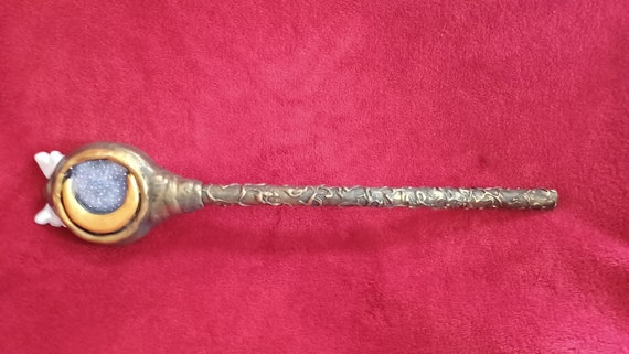 ☆魔法使い・キャラクター・杖・天然石・三日月・ジャンピング猫