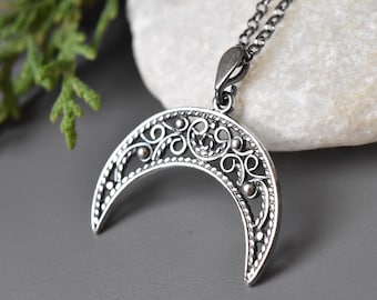 Slavic LUNITSA silver pendant for woman, Fertility woman lunula necklace,Protection amulet necklace